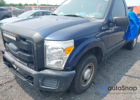 2011 Ford F250 Xl z USA, uszkodzony, nr VIN 1FTBF2A69BEC37906
